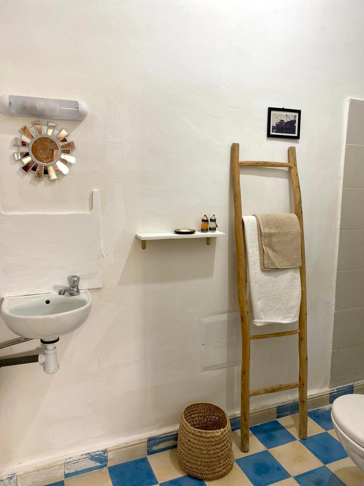 Adam House Apartman Szavíra Kültér fotó